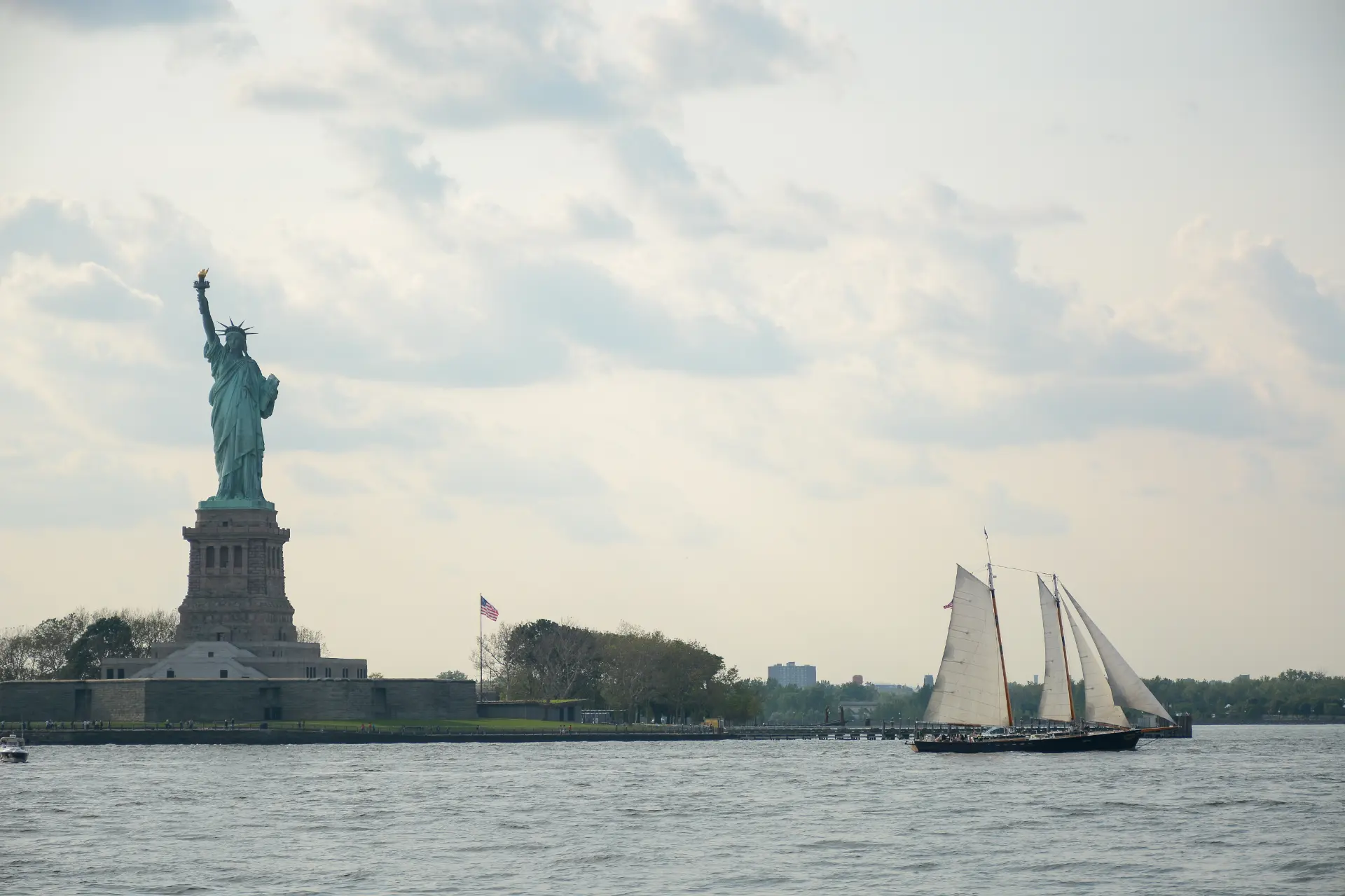 Navigating New York: From Airport to Manhattan Cruise Terminal with Ease